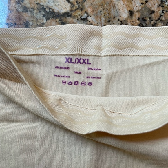 NIB Nude Shaper Short Shape Wear! Say that 3 X’s Fast! - Picture 3 of 5